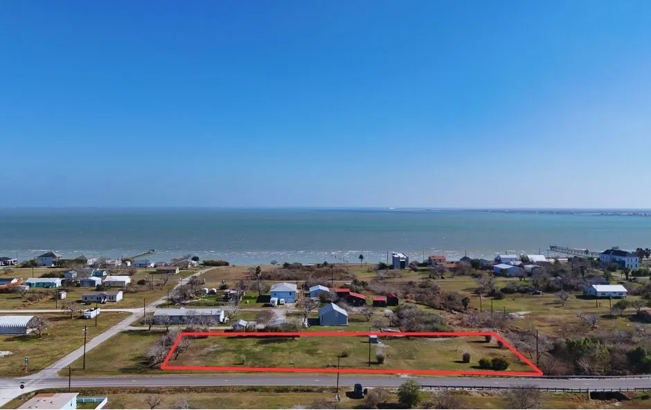 628 Third Street Bayside, TX 78340