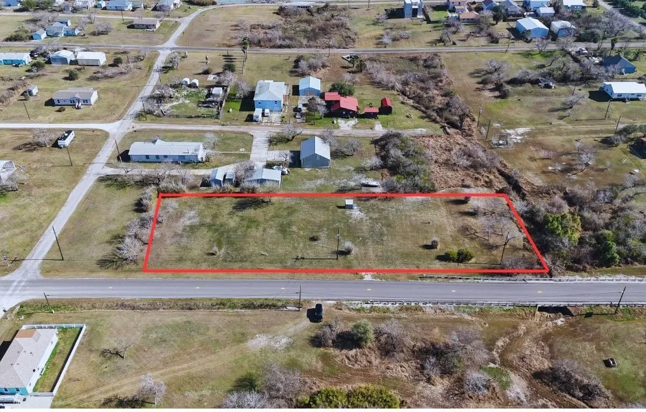 628 Third Street Bayside, TX 78340