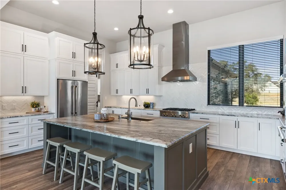 121 Houdini Way Kingsland, TX 78639