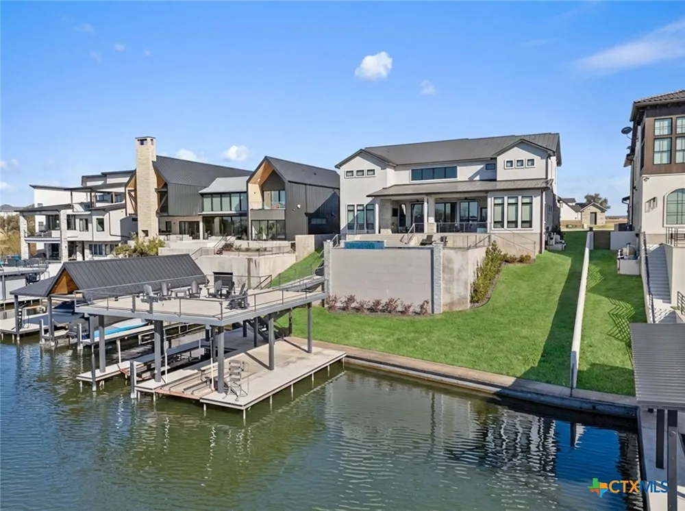 121 Houdini Way Kingsland, TX 78639
