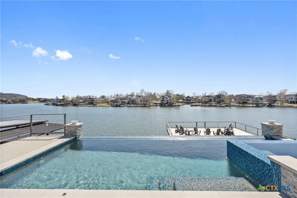 121 Houdini Way Kingsland, TX 78639