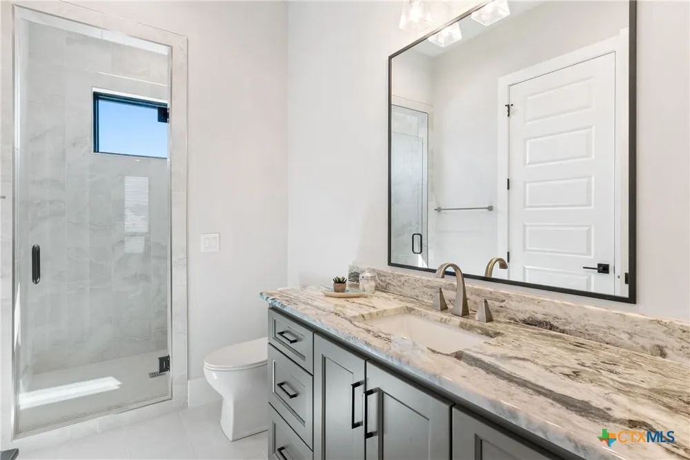 121 Houdini Way Kingsland, TX 78639