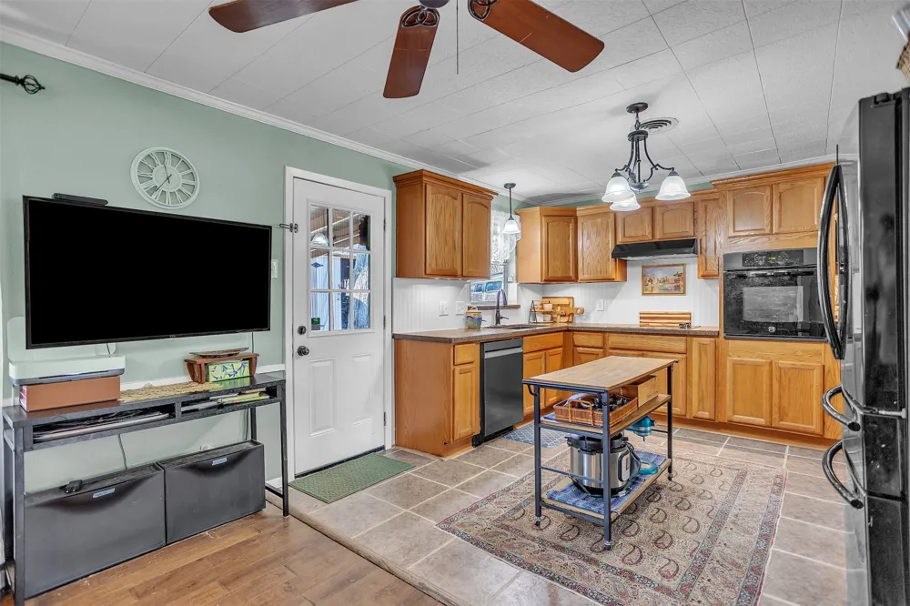 709 Hurstview Drive Hurst, TX 76053