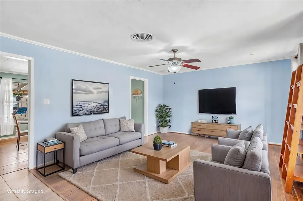 709 Hurstview Drive Hurst, TX 76053