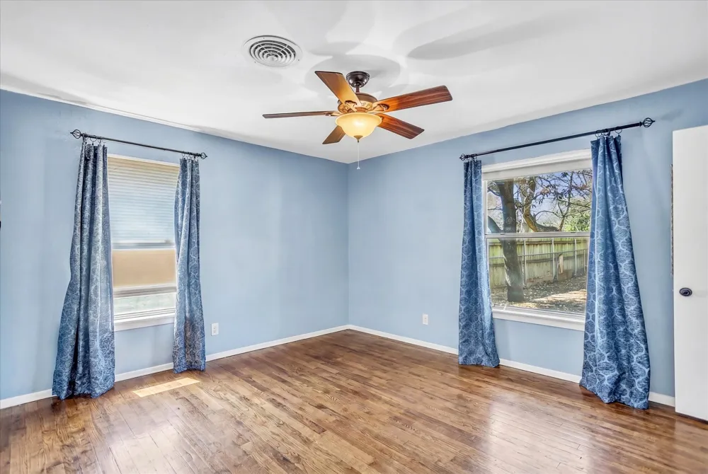 709 Hurstview Drive Hurst, TX 76053