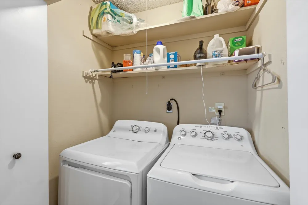 3033 Hells Gate Loop #E207 Strawn, TX 76475