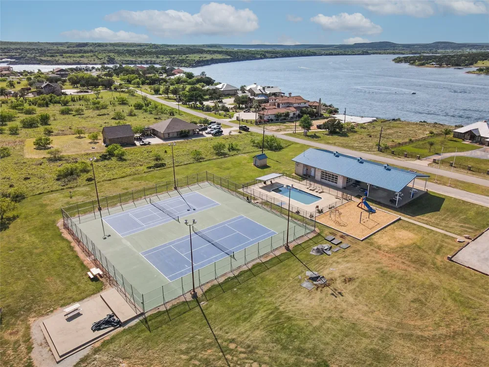 3033 Hells Gate Loop #E207 Strawn, TX 76475