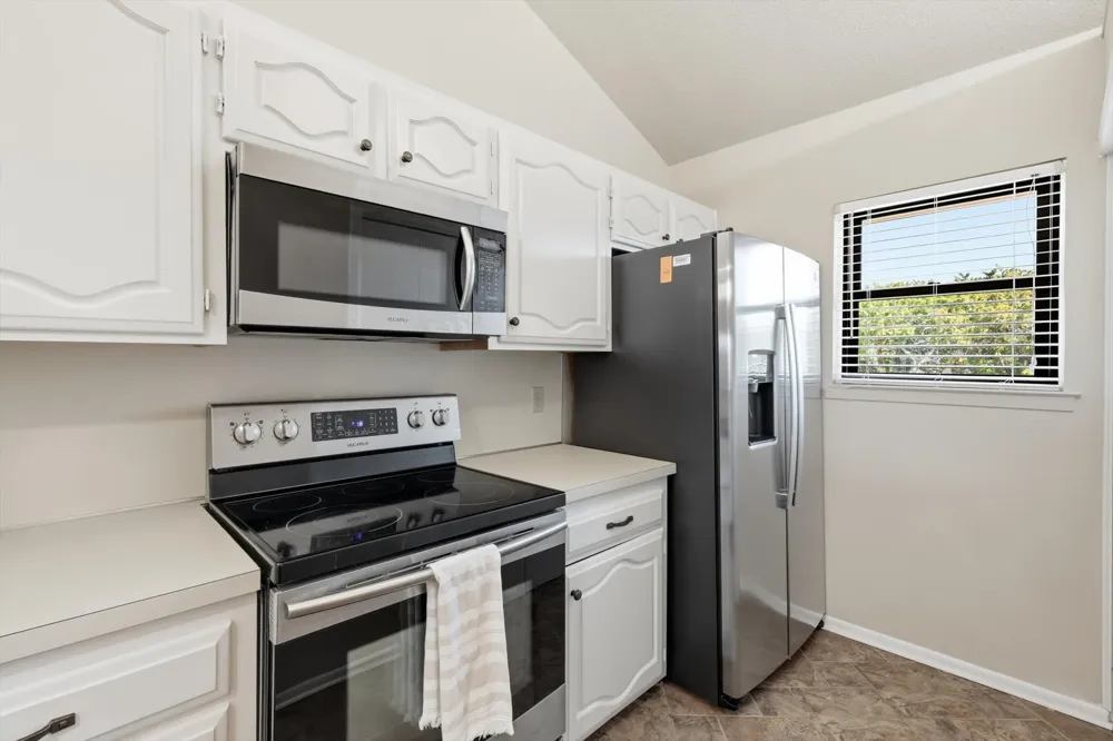 3033 Hells Gate Loop #E207 Strawn, TX 76475
