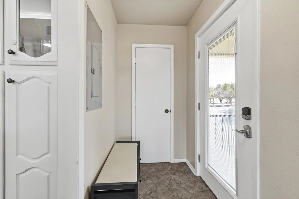 3033 Hells Gate Loop #E207 Strawn, TX 76475