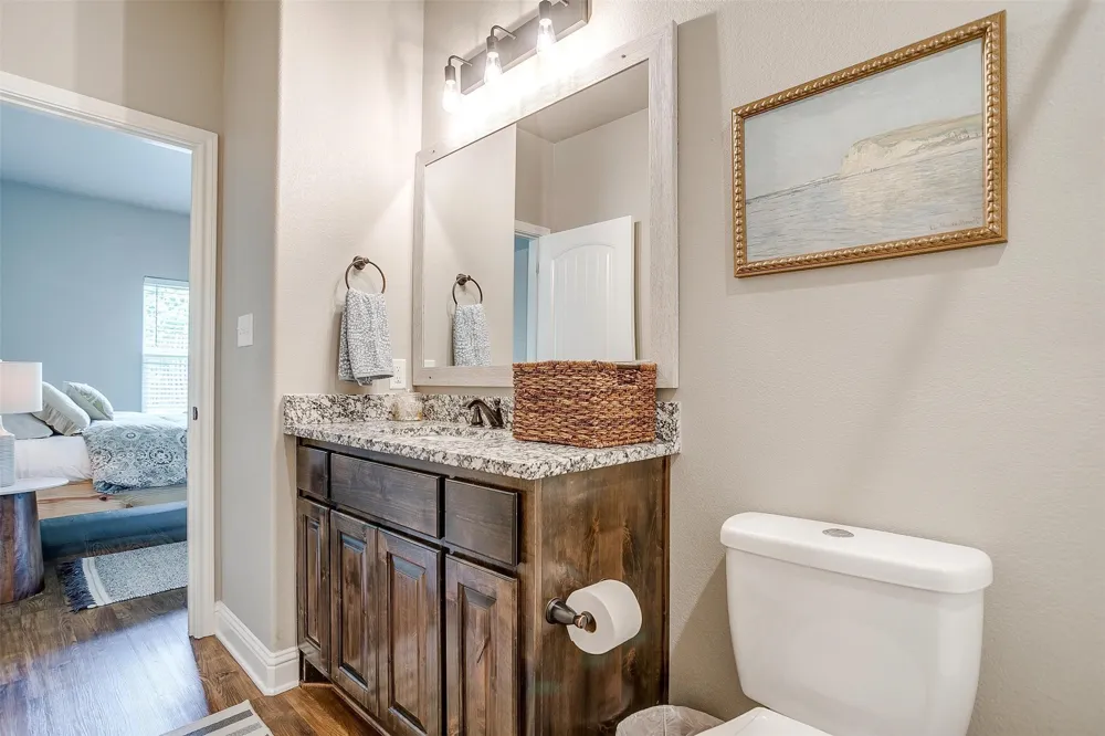 2708 James Road Granbury, TX 76049