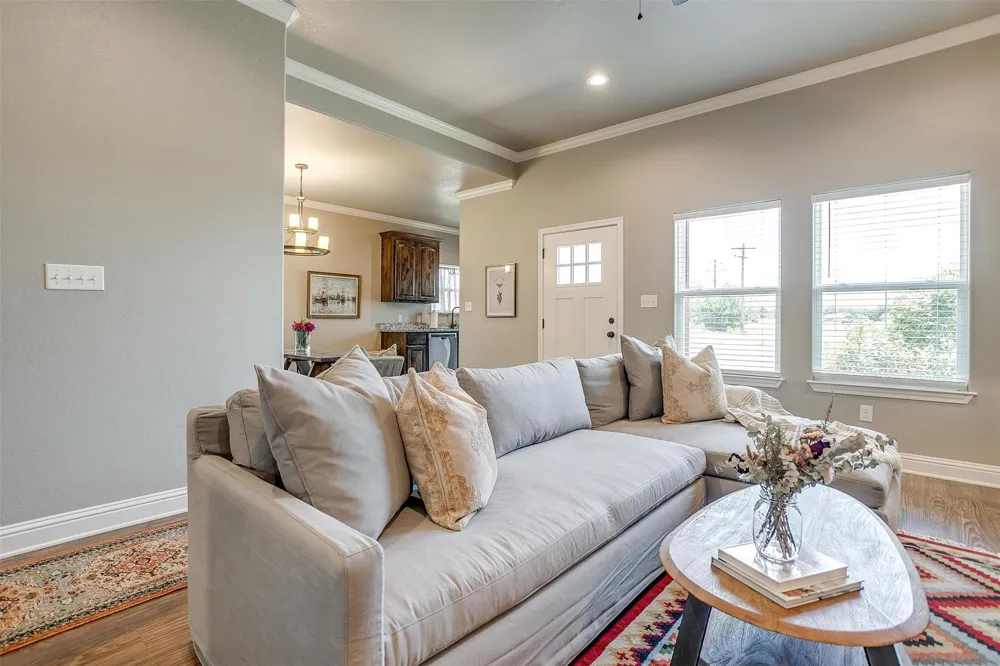 2708 James Road Granbury, TX 76049