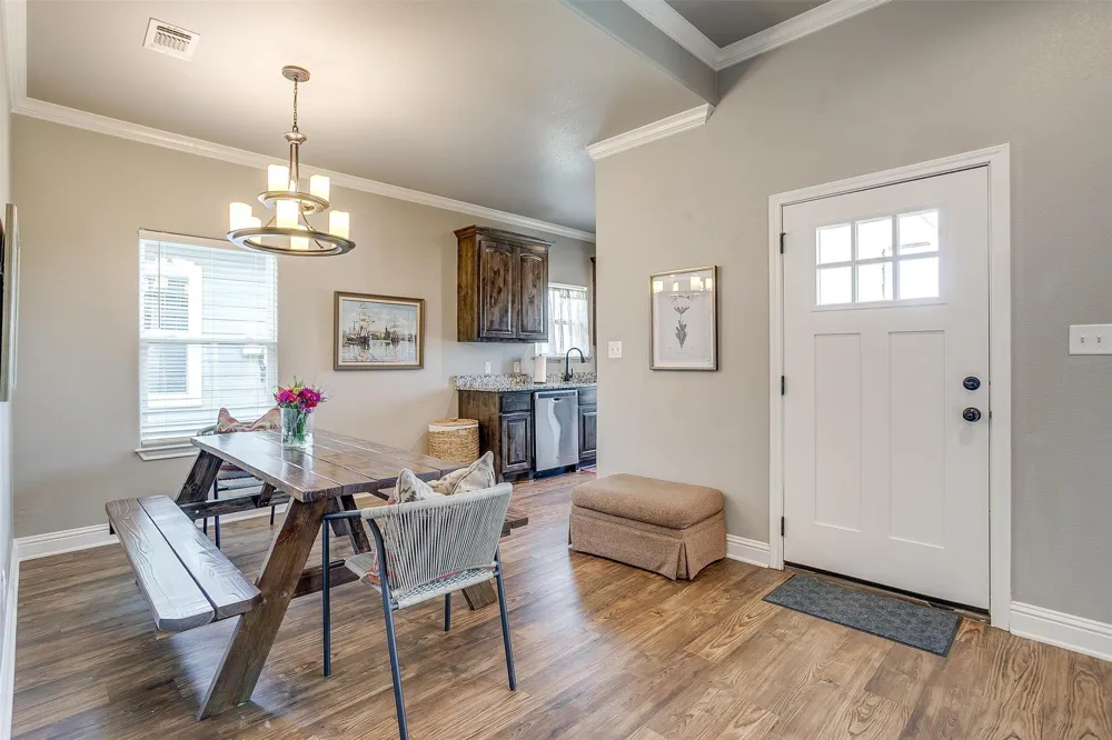 2708 James Road Granbury, TX 76049