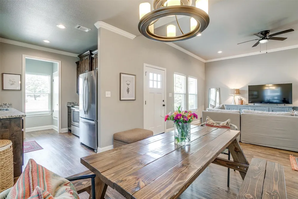 2708 James Road Granbury, TX 76049