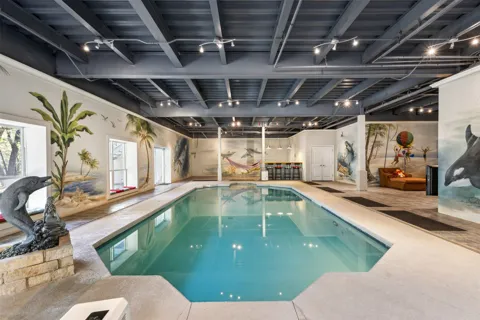 2109 Cooks Lane