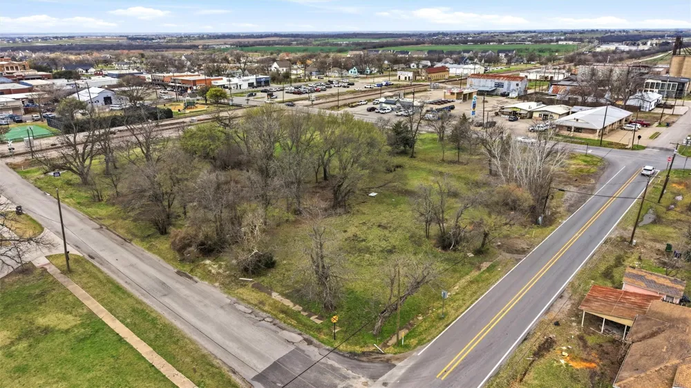 212 E Walnut Street Celina, TX 75009