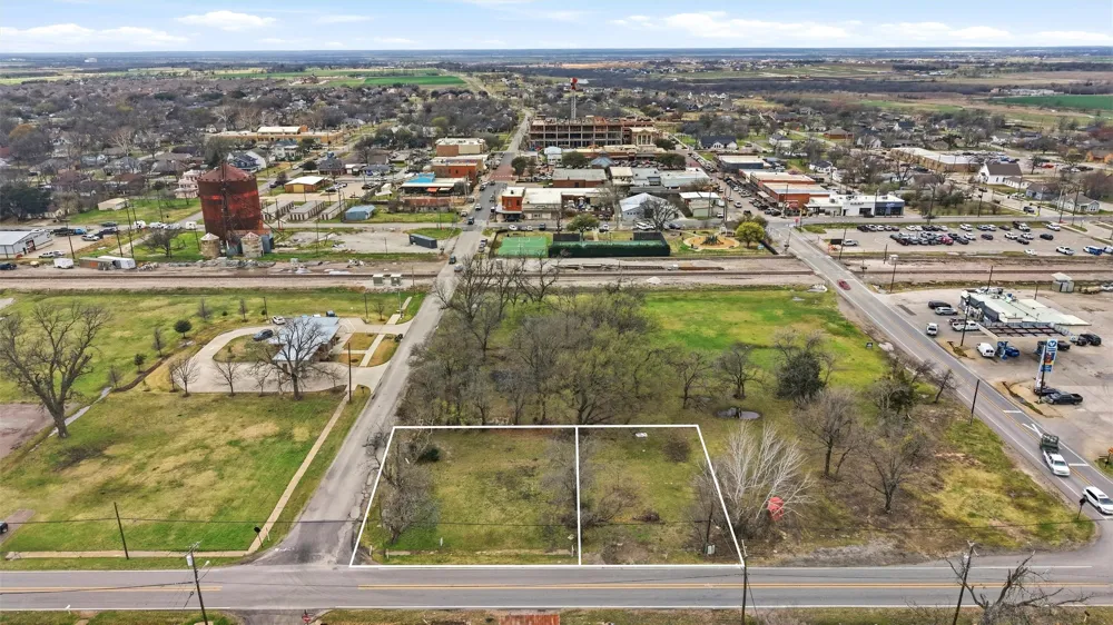 212 E Walnut Street Celina, TX 75009
