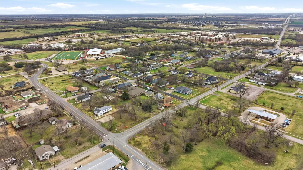 212 E Walnut Street Celina, TX 75009