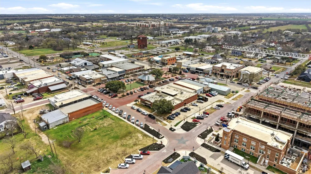 212 E Walnut Street Celina, TX 75009