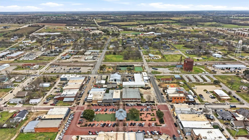 212 E Walnut Street Celina, TX 75009