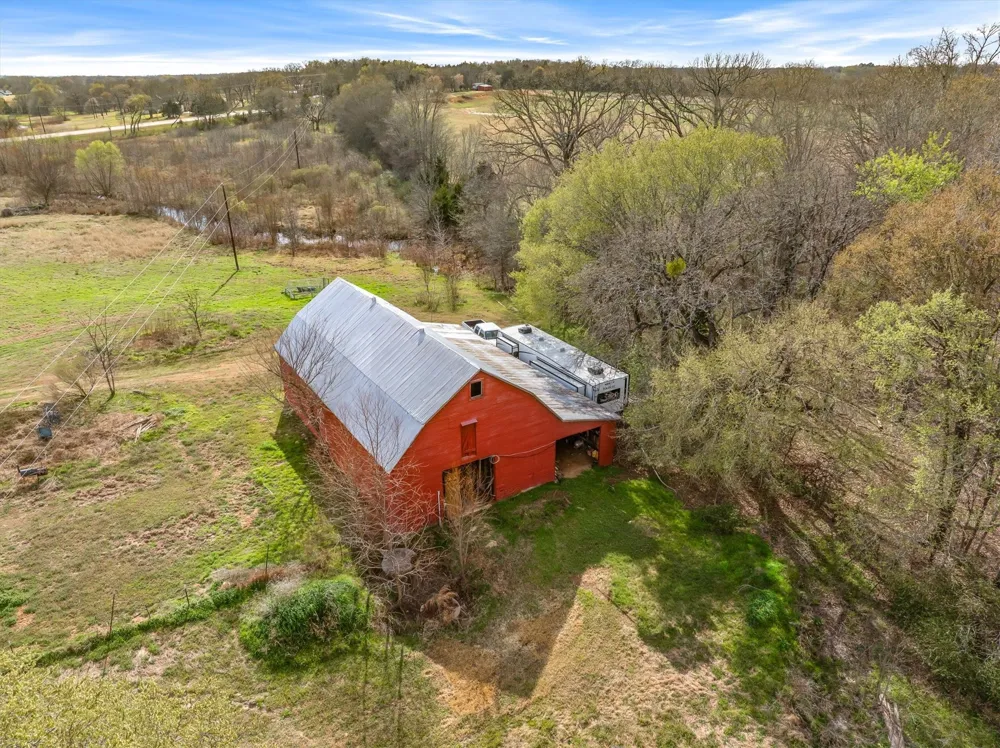 15548 Highway 80 Edgewood, TX 75117