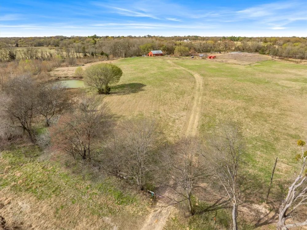 15548 Highway 80 Edgewood, TX 75117