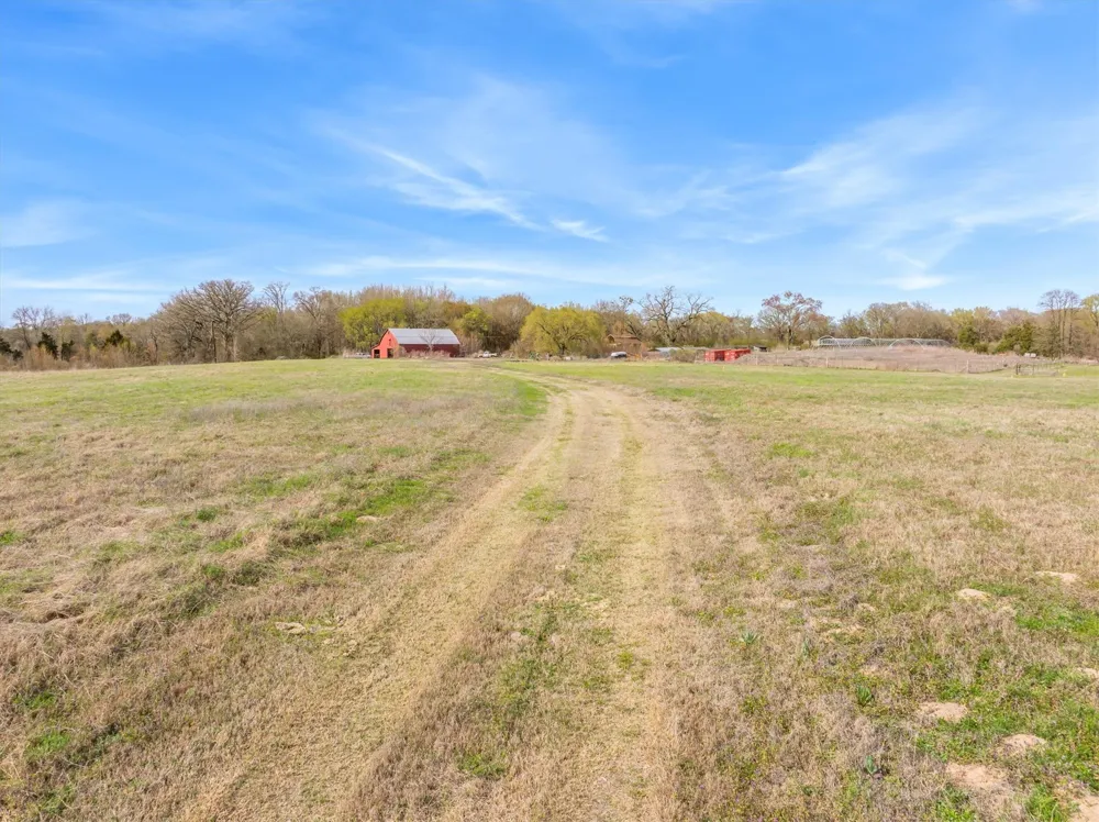 15548 Highway 80 Edgewood, TX 75117