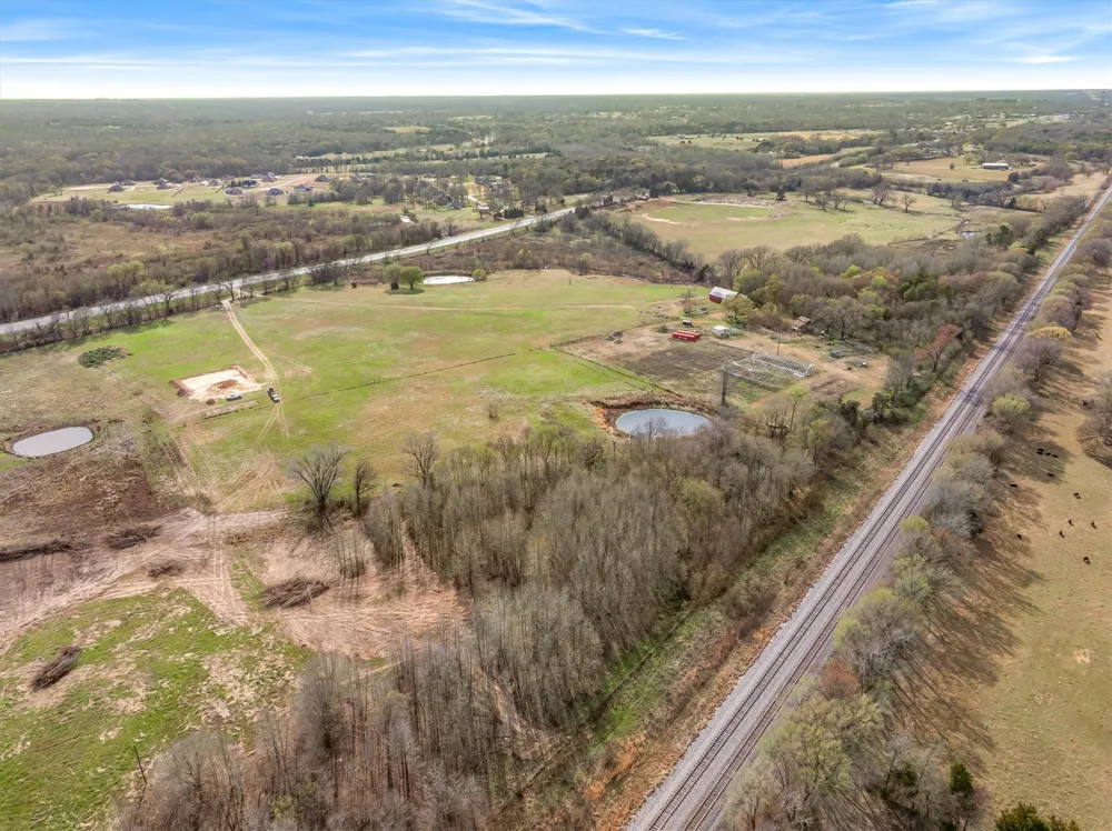 15548 Highway 80 Edgewood, TX 75117
