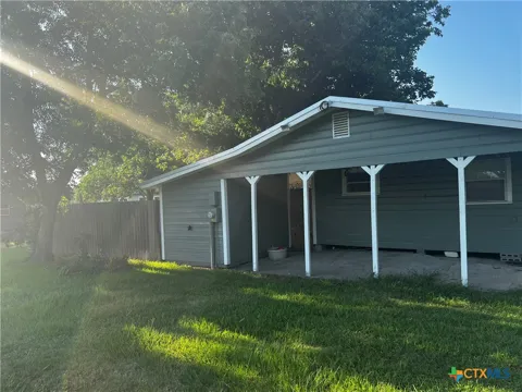 203 Oleander Avenue