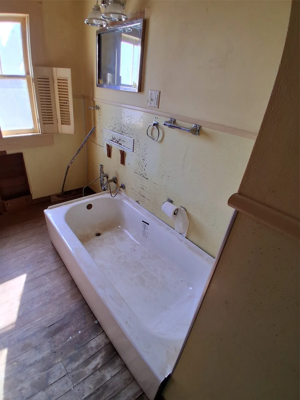 208 E 4th Street Coleman, TX 76834