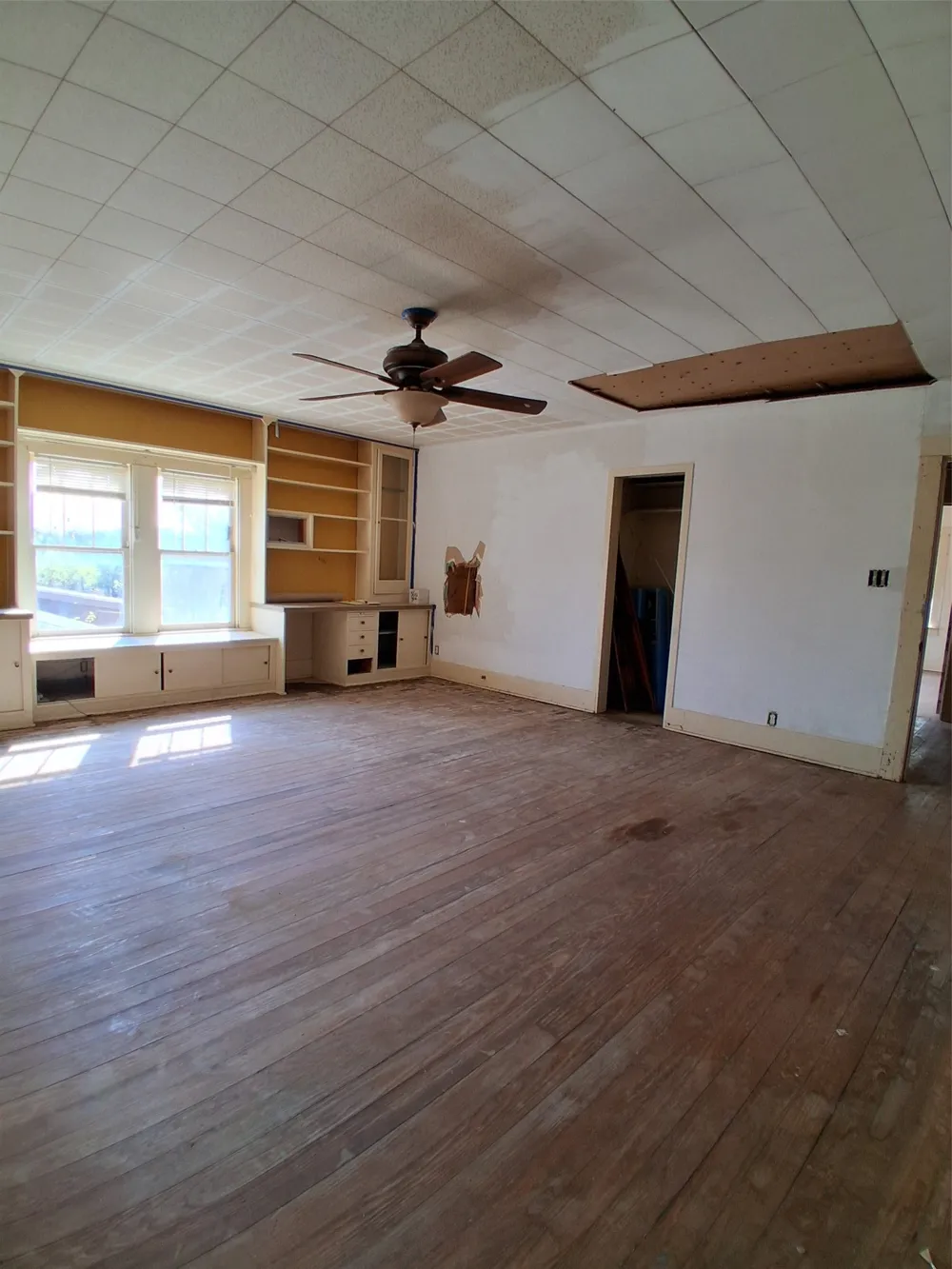 208 E 4th Street Coleman, TX 76834