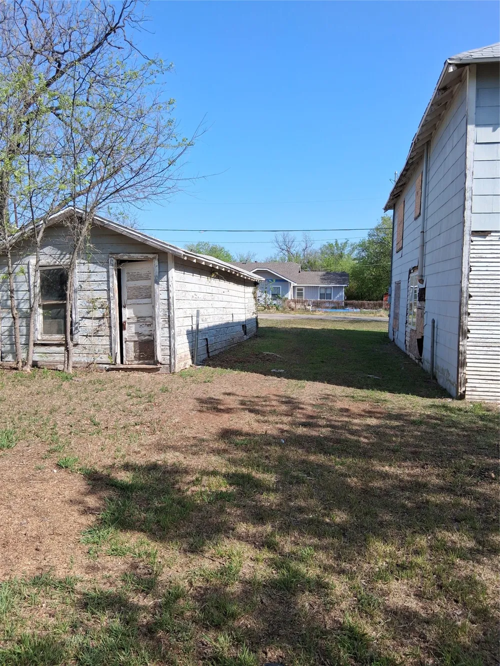 208 E 4th Street Coleman, TX 76834