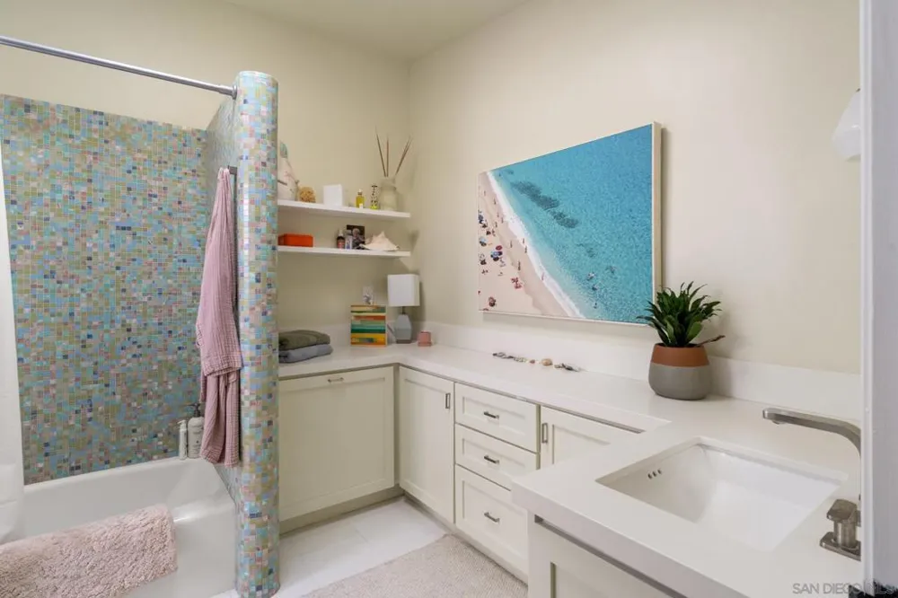 1370 Neptune Encinitas, CA 92024