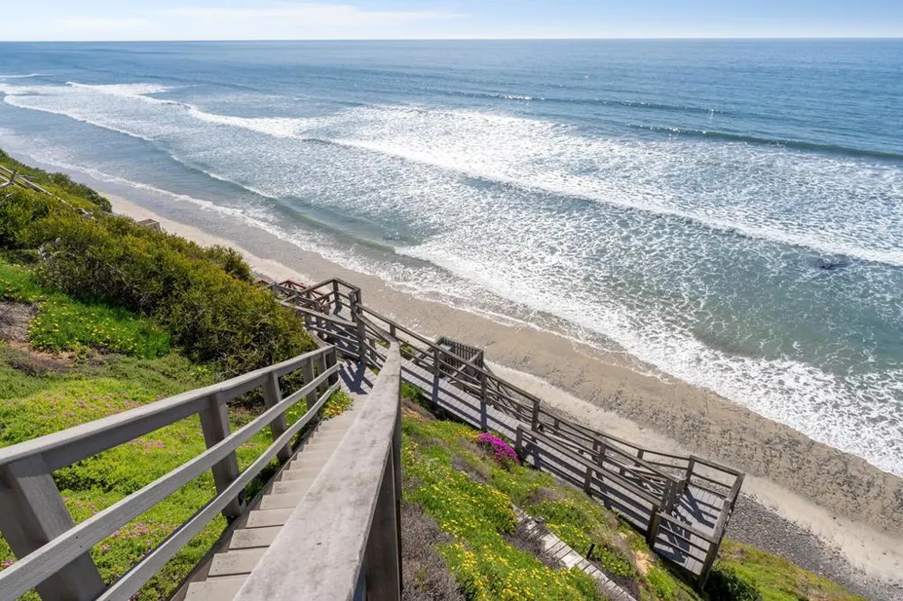 1370 Neptune Encinitas, CA 92024