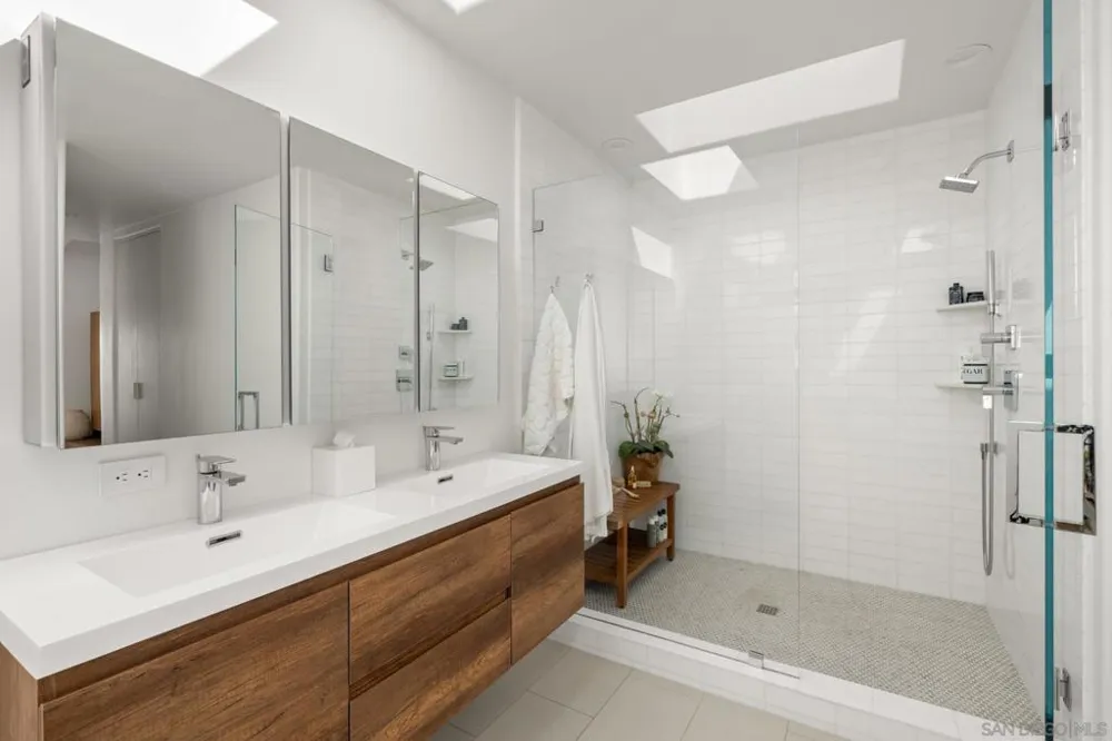 1370 Neptune Encinitas, CA 92024