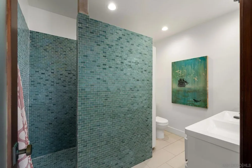 1370 Neptune Encinitas, CA 92024