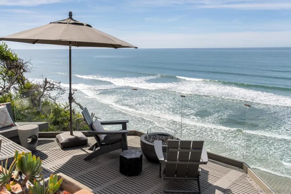 1370 Neptune Encinitas, CA 92024