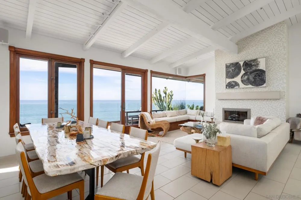 1370 Neptune Encinitas, CA 92024
