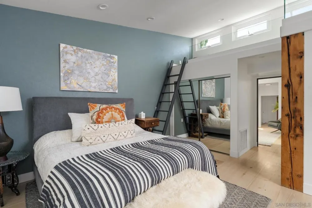 1370 Neptune Encinitas, CA 92024