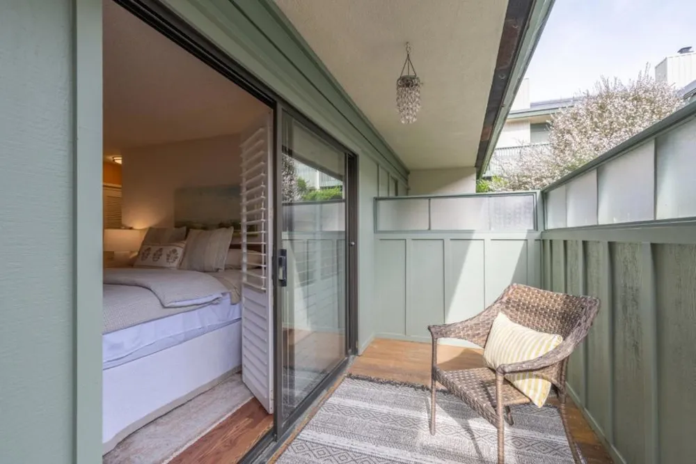 83 High Meadow Lane Carmel, CA 93923