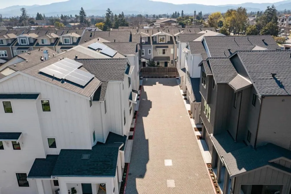 101 Sunnyside Court Campbell, CA 95008