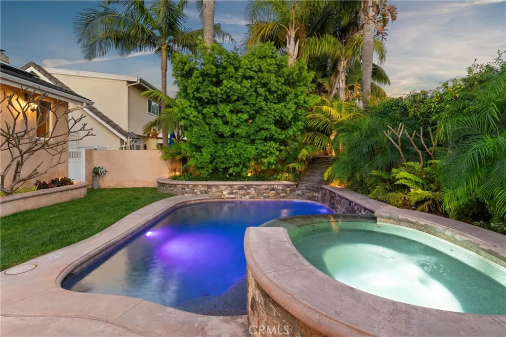 2065 Phalarope Court Costa Mesa, CA 92626