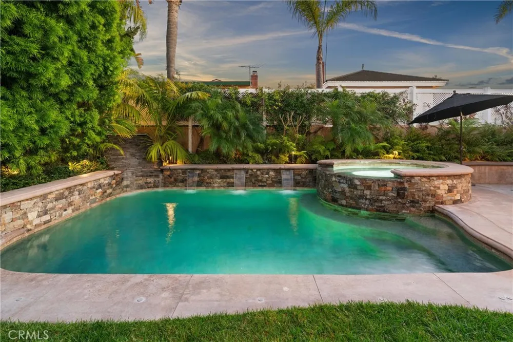 2065 Phalarope Court Costa Mesa, CA 92626