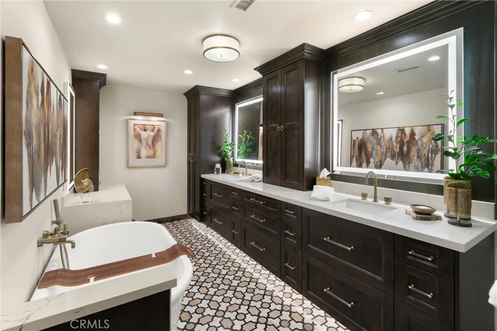 2065 Phalarope Court Costa Mesa, CA 92626