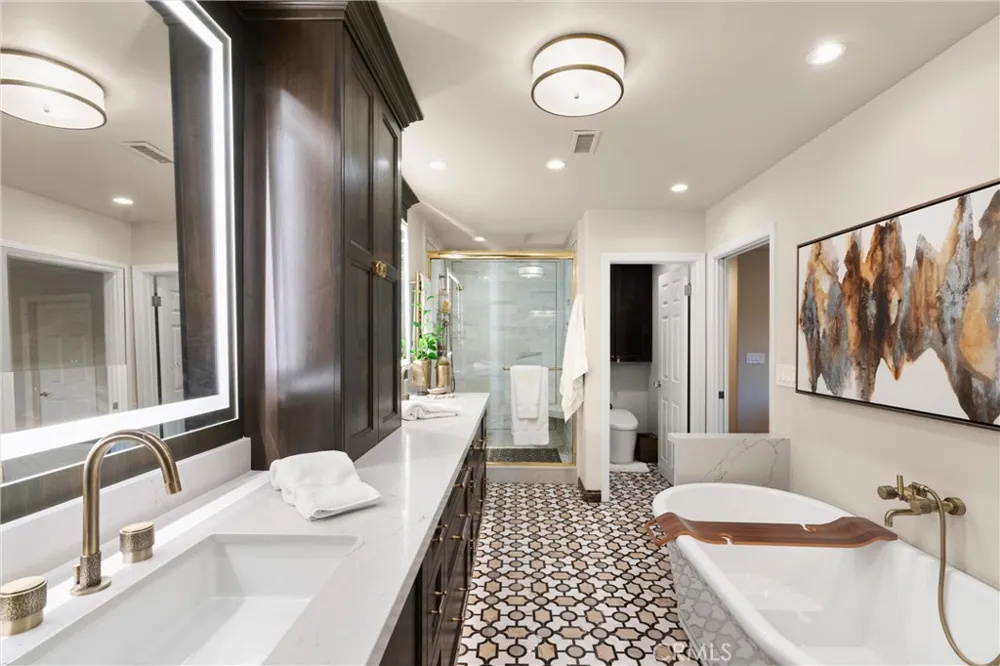 2065 Phalarope Court Costa Mesa, CA 92626