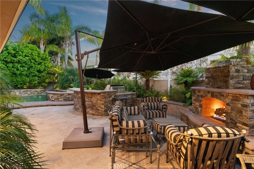 2065 Phalarope Court Costa Mesa, CA 92626