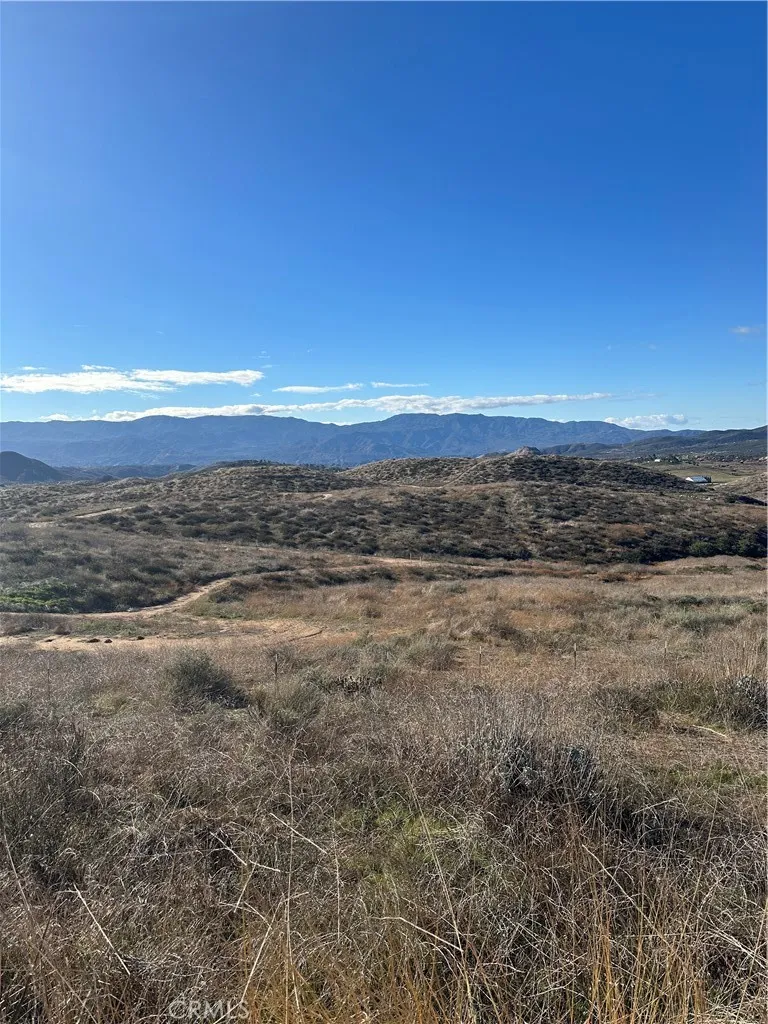 12 Alexander Drive Hemet, CA 92544