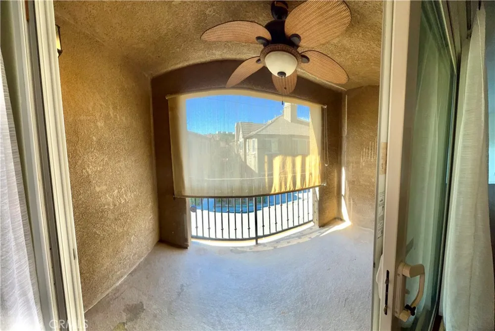 28382 Mirabelle Saugus, CA 91350