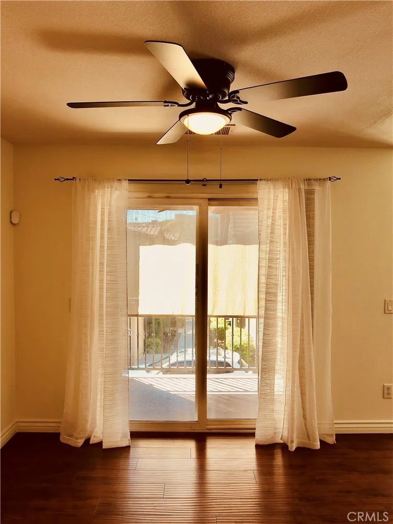 28382 Mirabelle Saugus, CA 91350