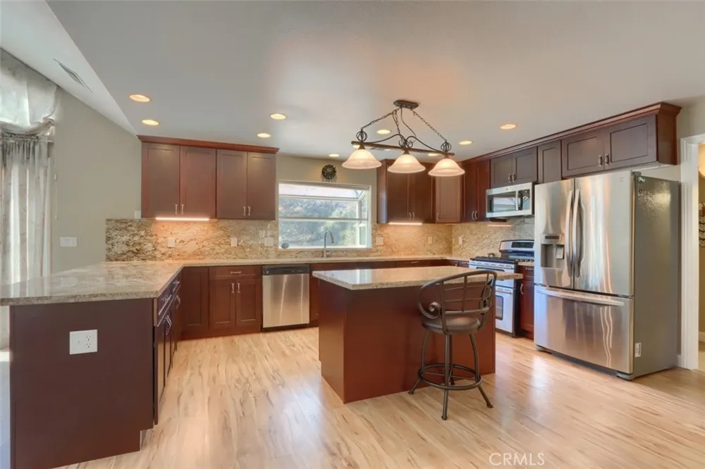 38788 Goldenrod Lane Oakhurst, CA 93644