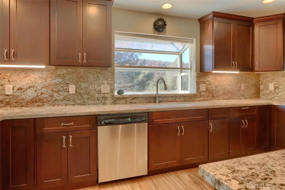 38788 Goldenrod Lane Oakhurst, CA 93644